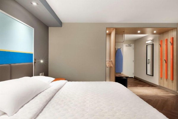 TRU by Hilton Las Vegas Airport NV image 17