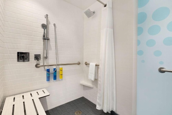 TRU by Hilton Las Vegas Airport NV image 18