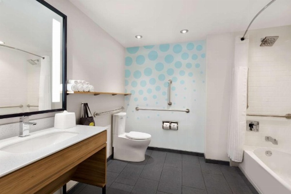 TRU by Hilton Las Vegas Airport NV image 19