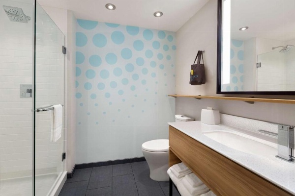 TRU by Hilton Las Vegas Airport NV image 20