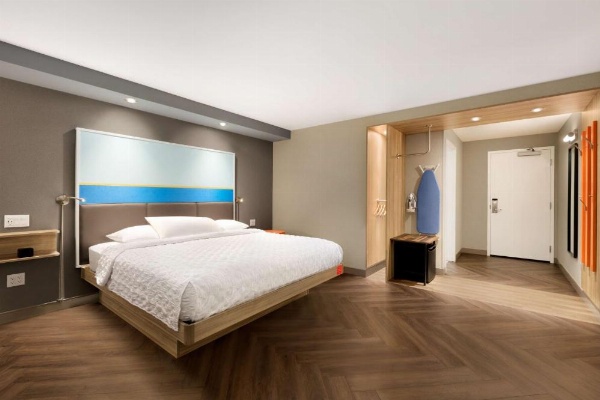 TRU by Hilton Las Vegas Airport NV image 24